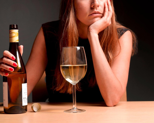 Анонимное лечение женского алкоголизма в Курильске